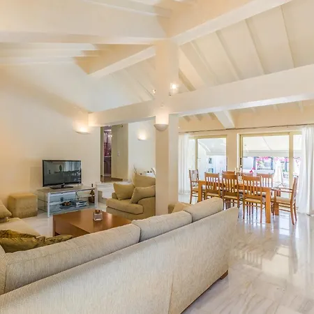 فيلة Anna Maria - 3 Bedroom, Private Pool